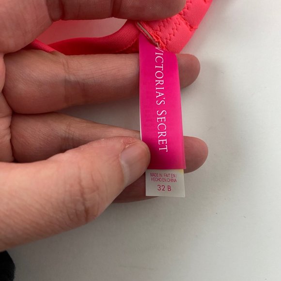 Victoria's Secret Pink Bikini Top with Ruching 32B - Picture 5 of 5